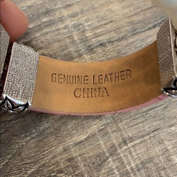 Honora Pearl Leather Cuff - Picture 5 of 6